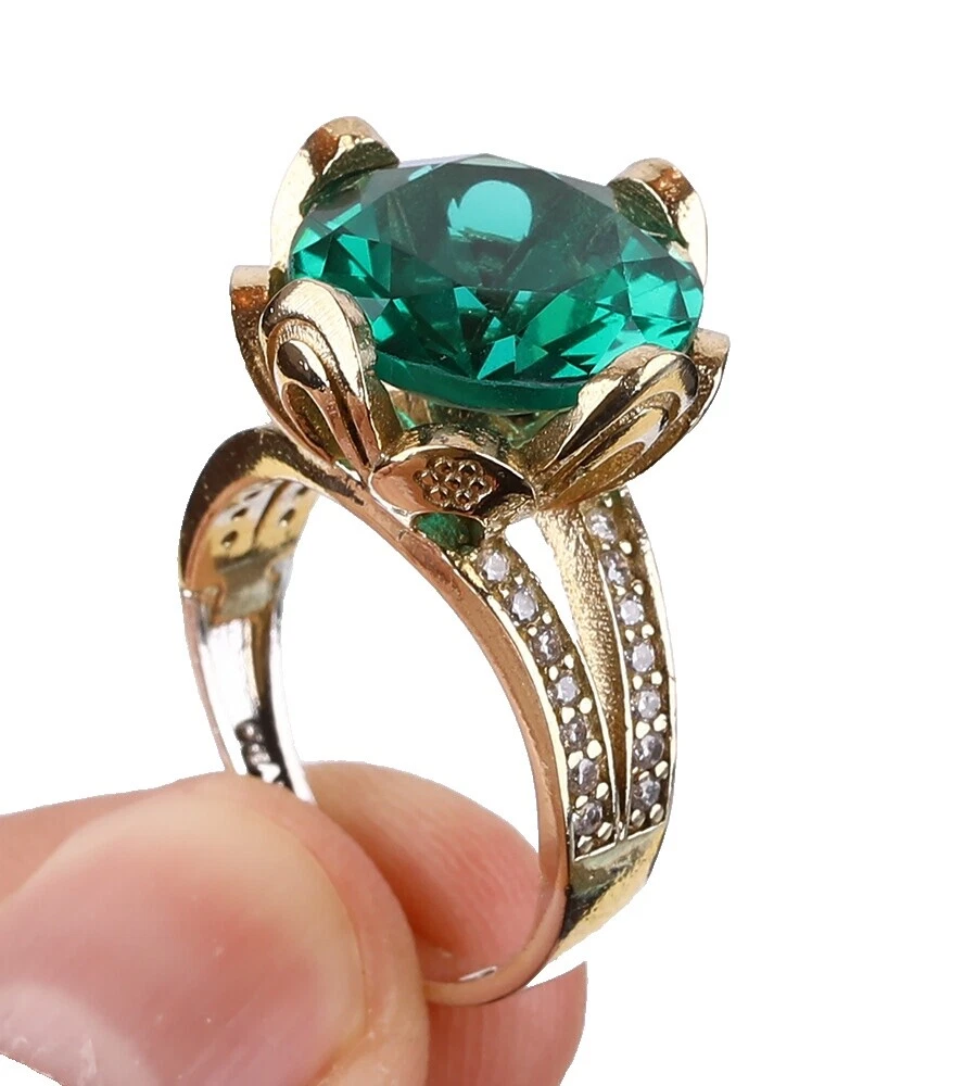 Anillos de belleza esmeralda de moda