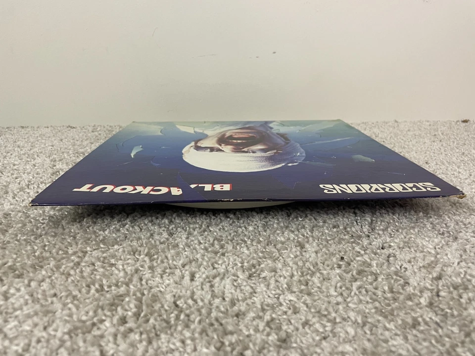 1982 Scorpions Blackout Vinyl Album USA PolyGram Records SRM-1-4039 Foto 3 de 4