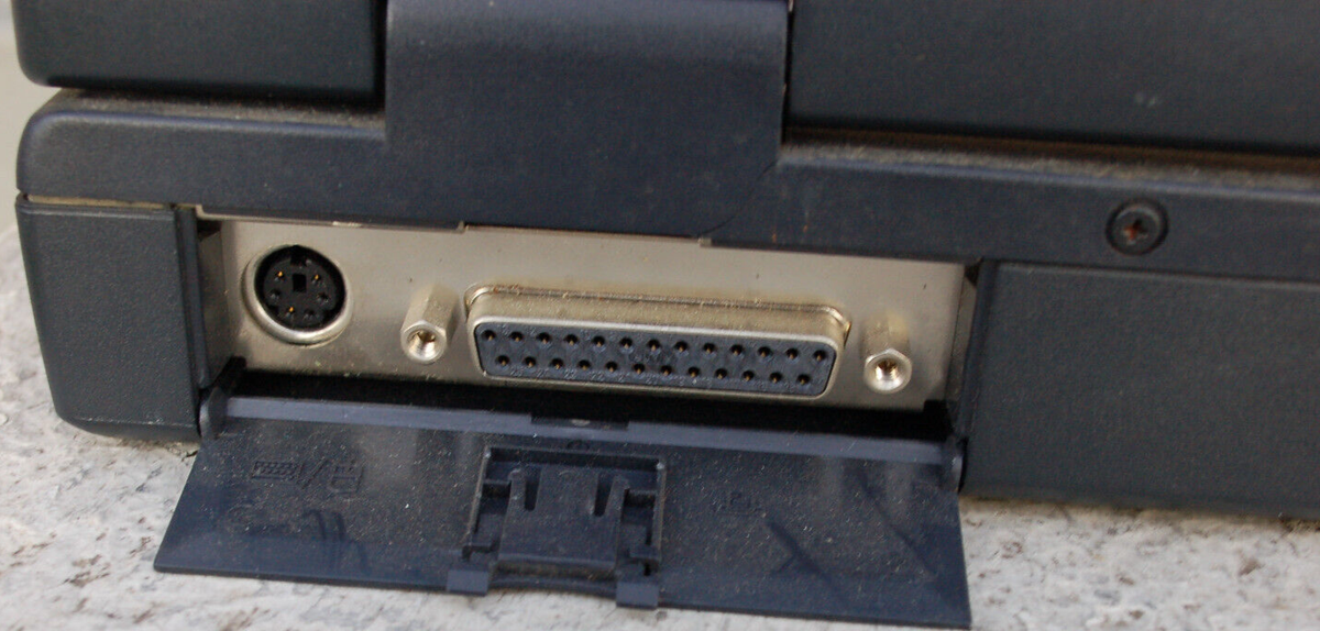Vintage NEC Versa 2730M Laptop Intel Pentium 133MHz MMX CPU, CD