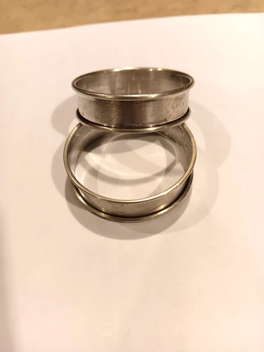 Reed & Barton Sterling Silver pair of Napkin Rings 1.75  wide band Initial B  FS