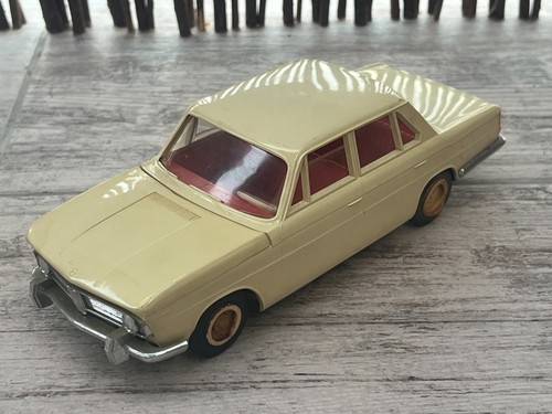 Collectible Vintage Toy Gama 1/21 BMW 1800 Gama 470 - Foto 2 di 12