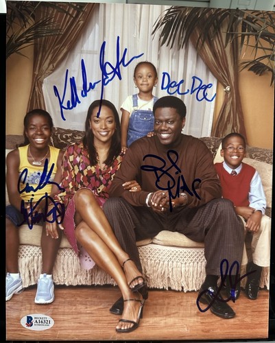 BERNIE MAC SIGNED PHOTO 8X10 CAST AUTOGRAPH KELLITA SMITH DEE DAVIS BECKETT COA