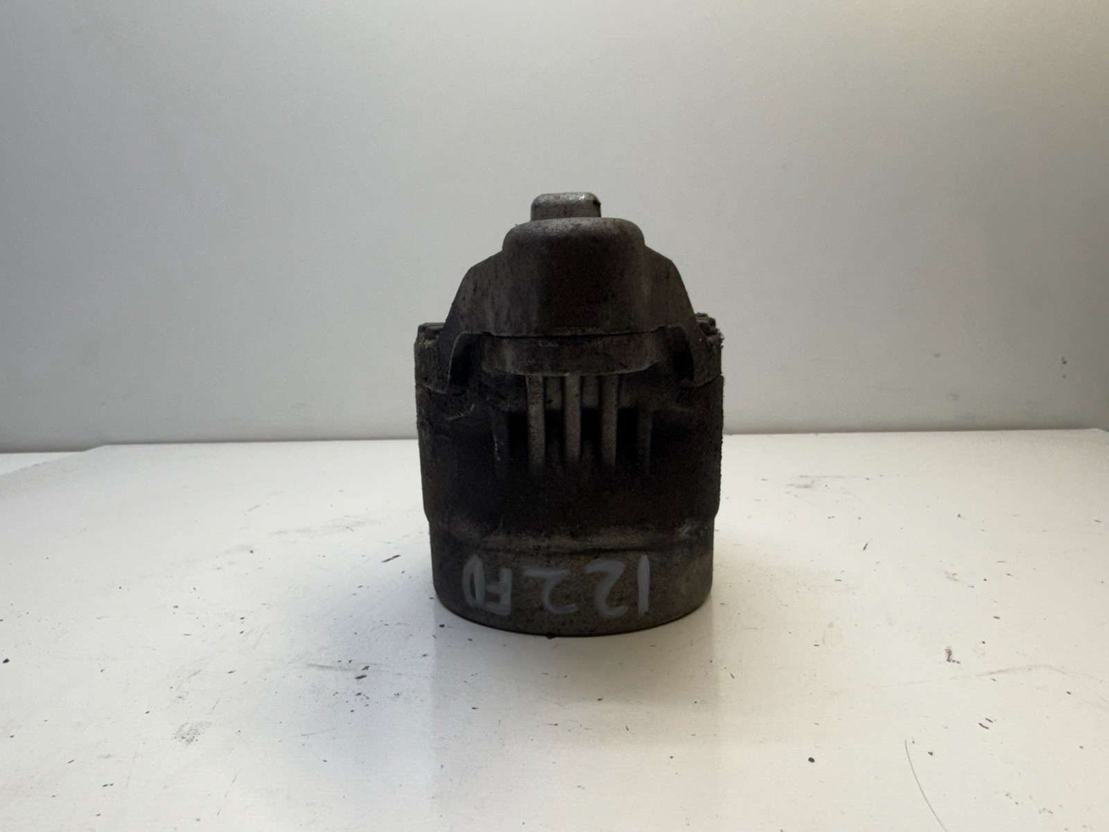 Maserati Ghibli Quattroporte Left Driver Lh  Motor Mount 3.0 V6 Engine