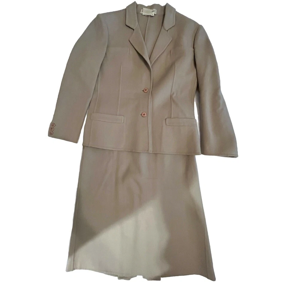 Falda y chaqueta traje vintage Salvatore Ferragamo de lana 2 piezas hecho en Italia talla 8 Foto 2 de 4