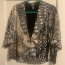 Excellent Chico  s Travelers Collection Top Blazer Jacket Beautiful Size 1