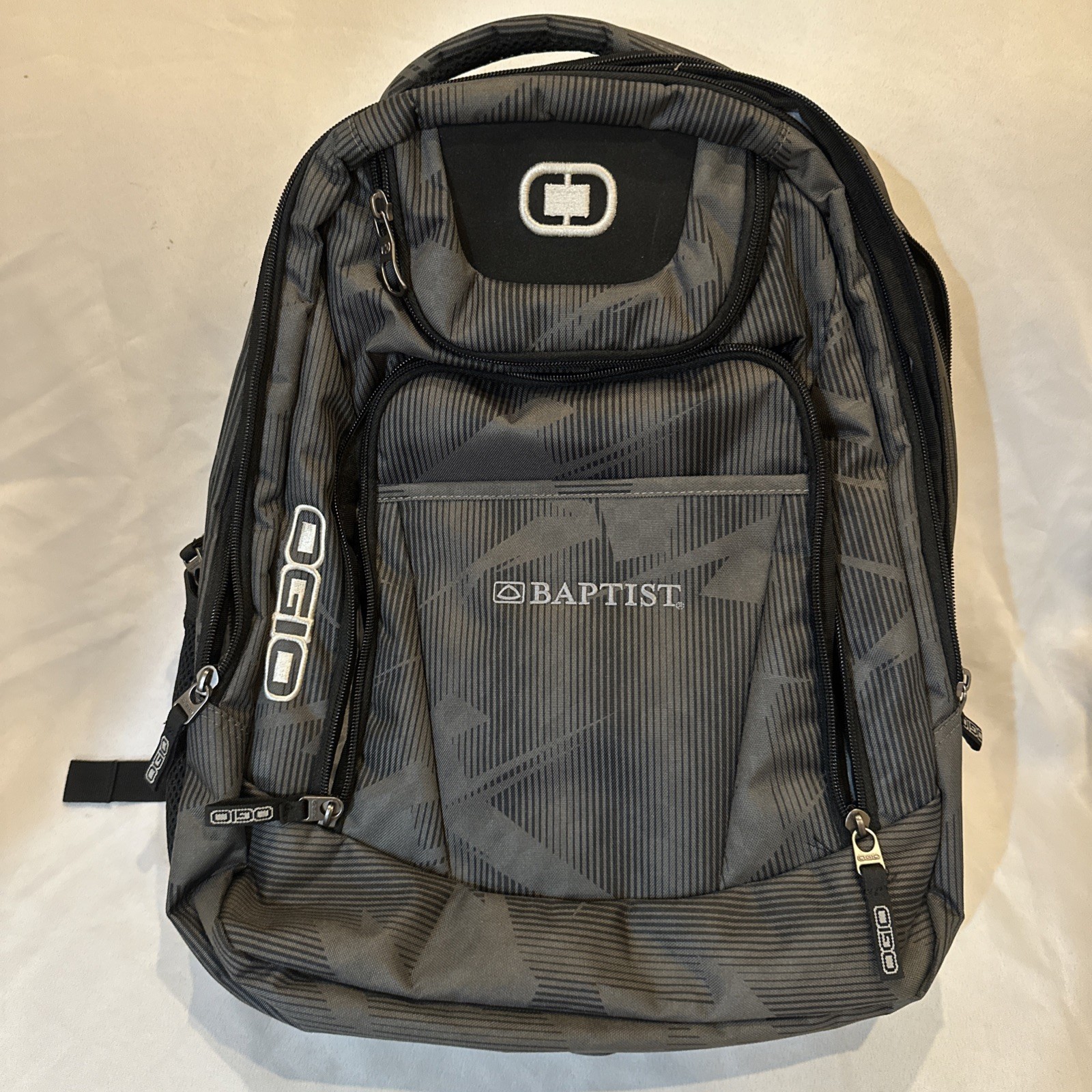 Gray & Black 17&rdquo; Laptop Bag (brand New Without Tags)