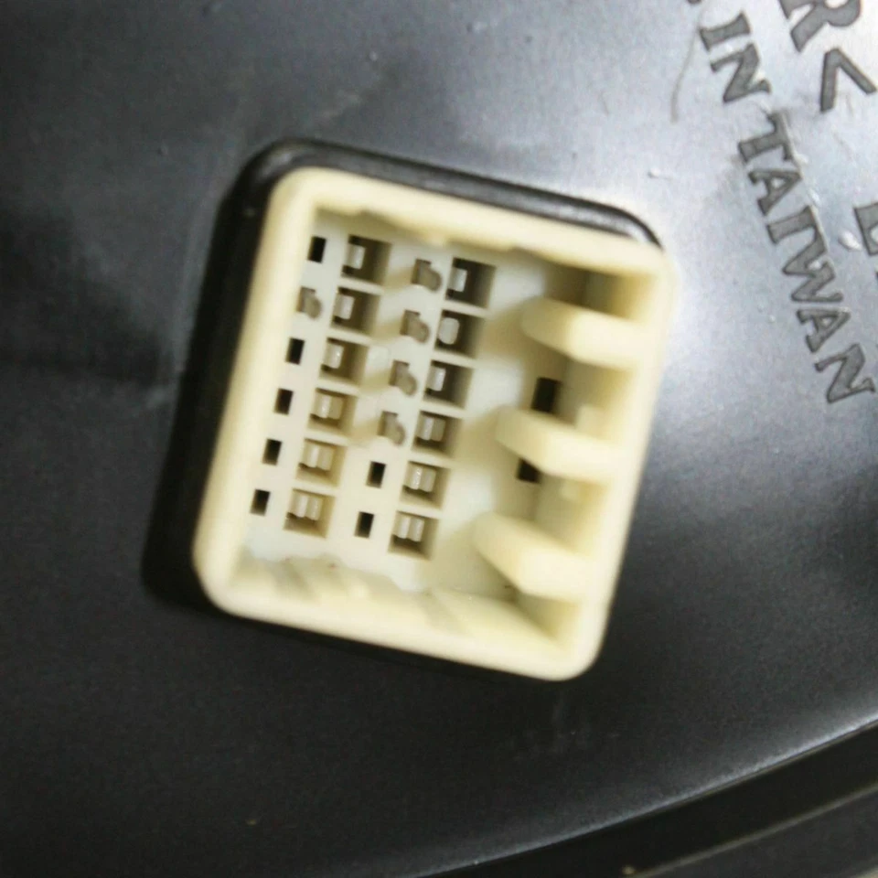 Espejo retrovisor izquierdo izquierdo del conductor eléctrico con lámpara de señal suave para Kia Sedona 2009 2012 Foto 3 de 3