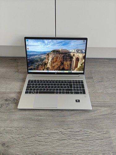HP Probook 455 G9 | Ryzen 5 | 16GB | 512GB | 15.6" FHD | Radeon | Win11