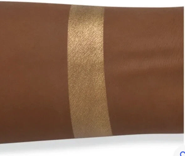 NEW BECCA COSMETICS Volcano Goddess Gold Lava Shimmering Pressed Highlighter - Image 4 of 4