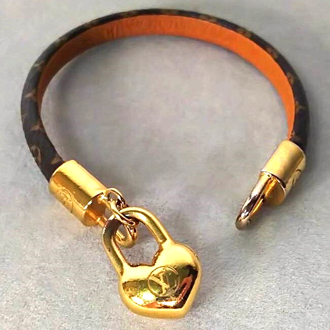 LOUIS VUITTON Crazy In Rock Heart Padlock Monogram Bracelet