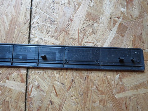 OEM 2005-2010 SCION tC Outer Plastic Scuff Plate Front Right / Left Trim 05-10 - Picture 6 of 8