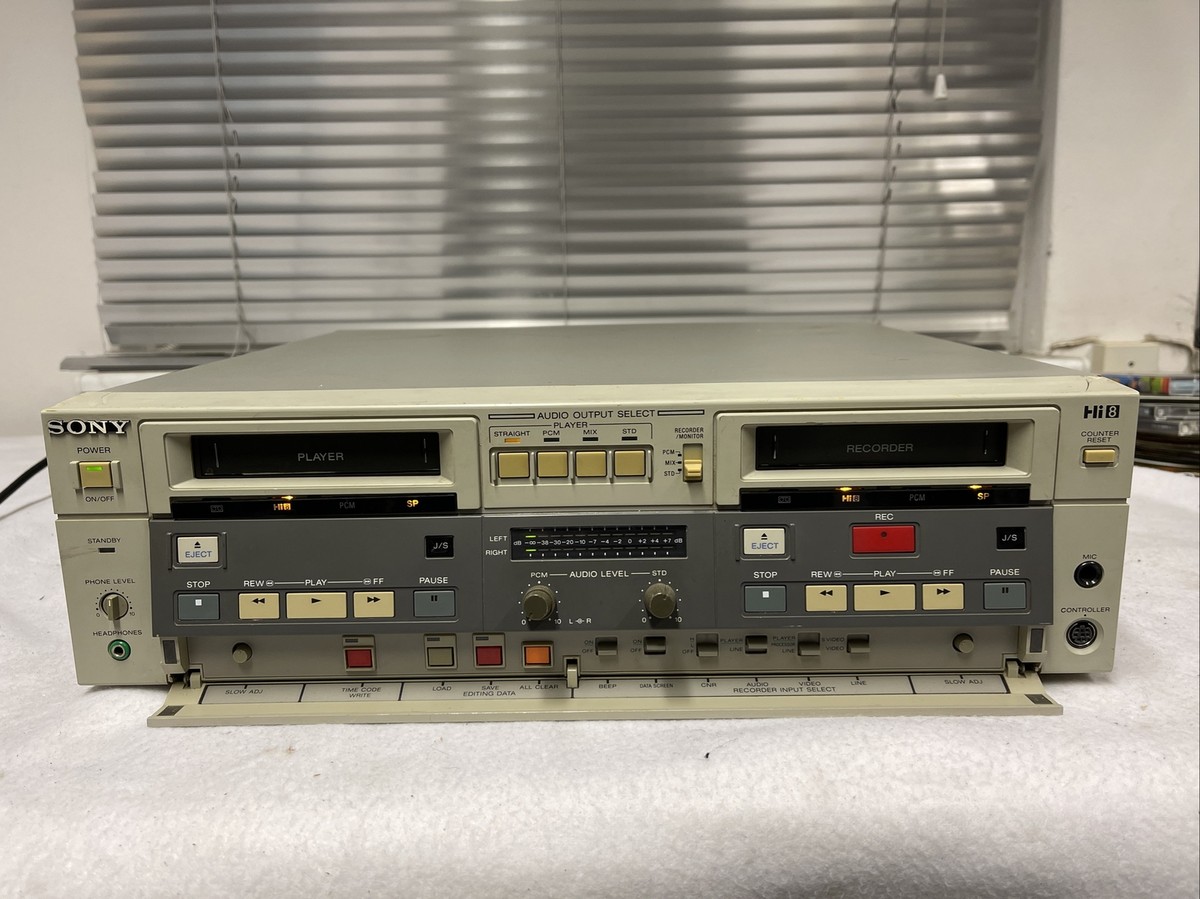 SONY  Hi8 8mmビデオカセットレコーダー EVO-9700【B】 SONY Hi8 8mmビデオカセットレコーダー EVO-9700【B】 Sony EVO