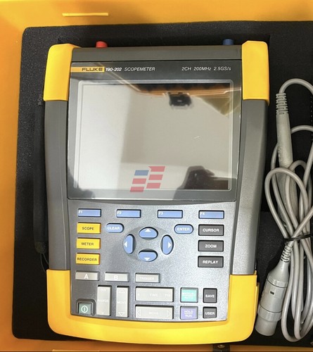 FLUKE 190-202 new digital oscilloscope - Picture 2 of 8
