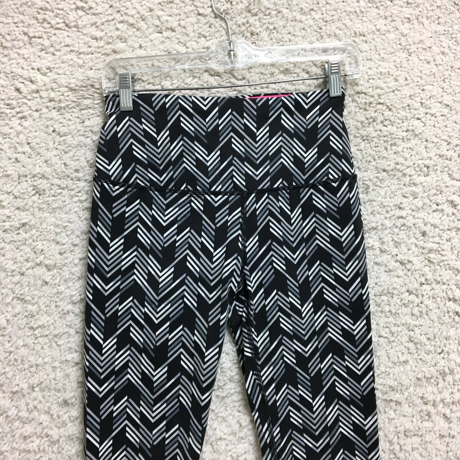 victoria-secret-vs knockout tight sport leggings