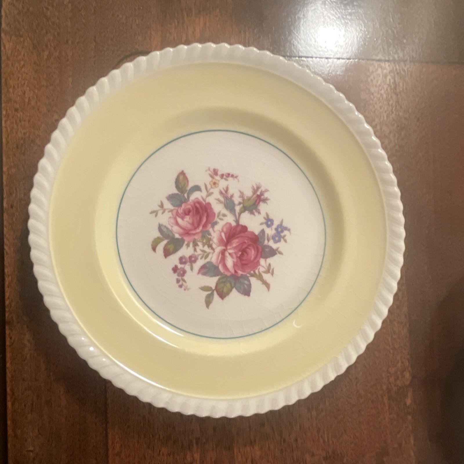 Set of 4 Johnson Brothers Floral Ceramic Dinner Plate England Round yellow rose