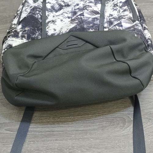 The North Face Microbyte Flex Vent Laptop Backpack Hiking Outdoors Camping - Picture 10 of 24