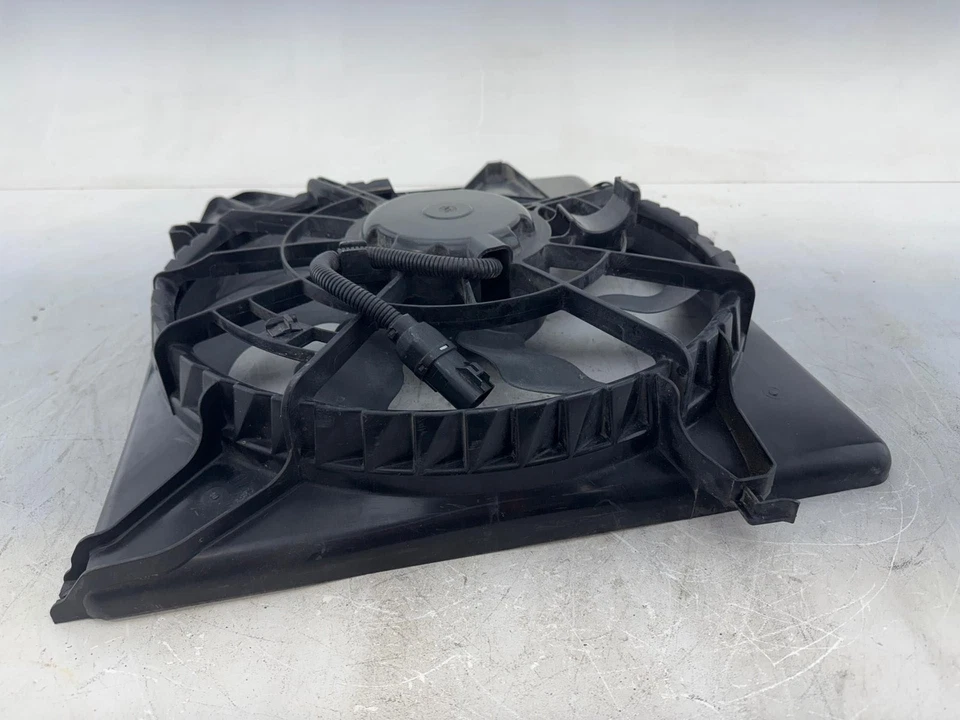 2006 - 2009 HYUNDAI SONATA 3.3L RADIATOR COOLING FAN MOTOR & SHROUD OEM - Image 4 of 4
