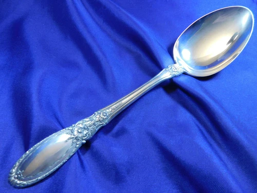TOWLE OLD MIRROR STERLING SILVER SERVING SPOON - VERY GOOD CONDITION