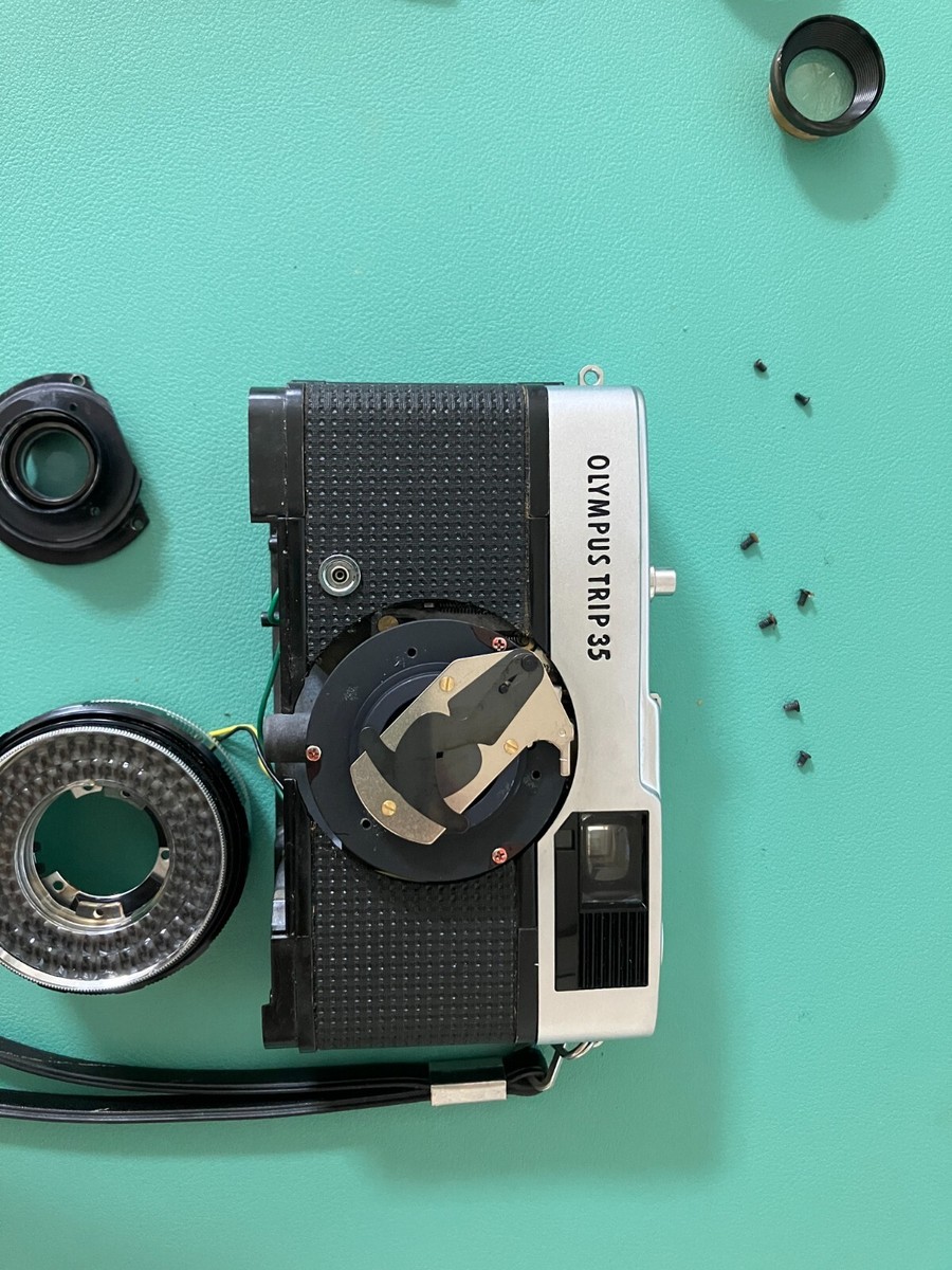 NEAR MINT] Olympus TRIP 35 Point & Shoot 35mm Film Camera From
