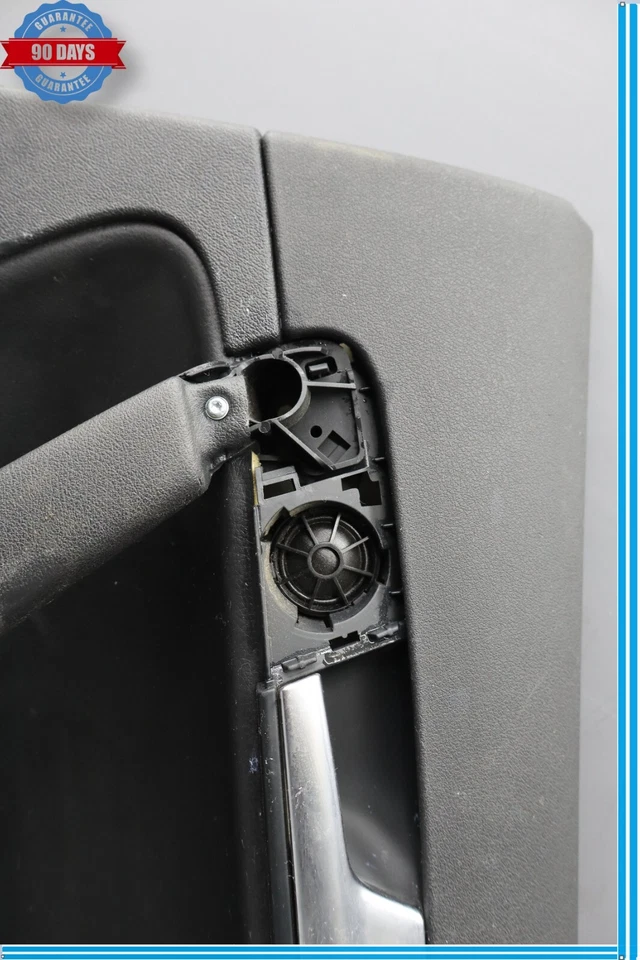 09-13 Audi A3 Preium Panel de moldura de puerta interior lado pasajero trasero derecho OEM Foto 2 de 4