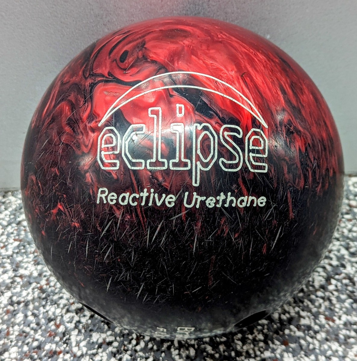 Vintage Brunswick Eclipse Reactive Urethane Black Red Bowling Ball