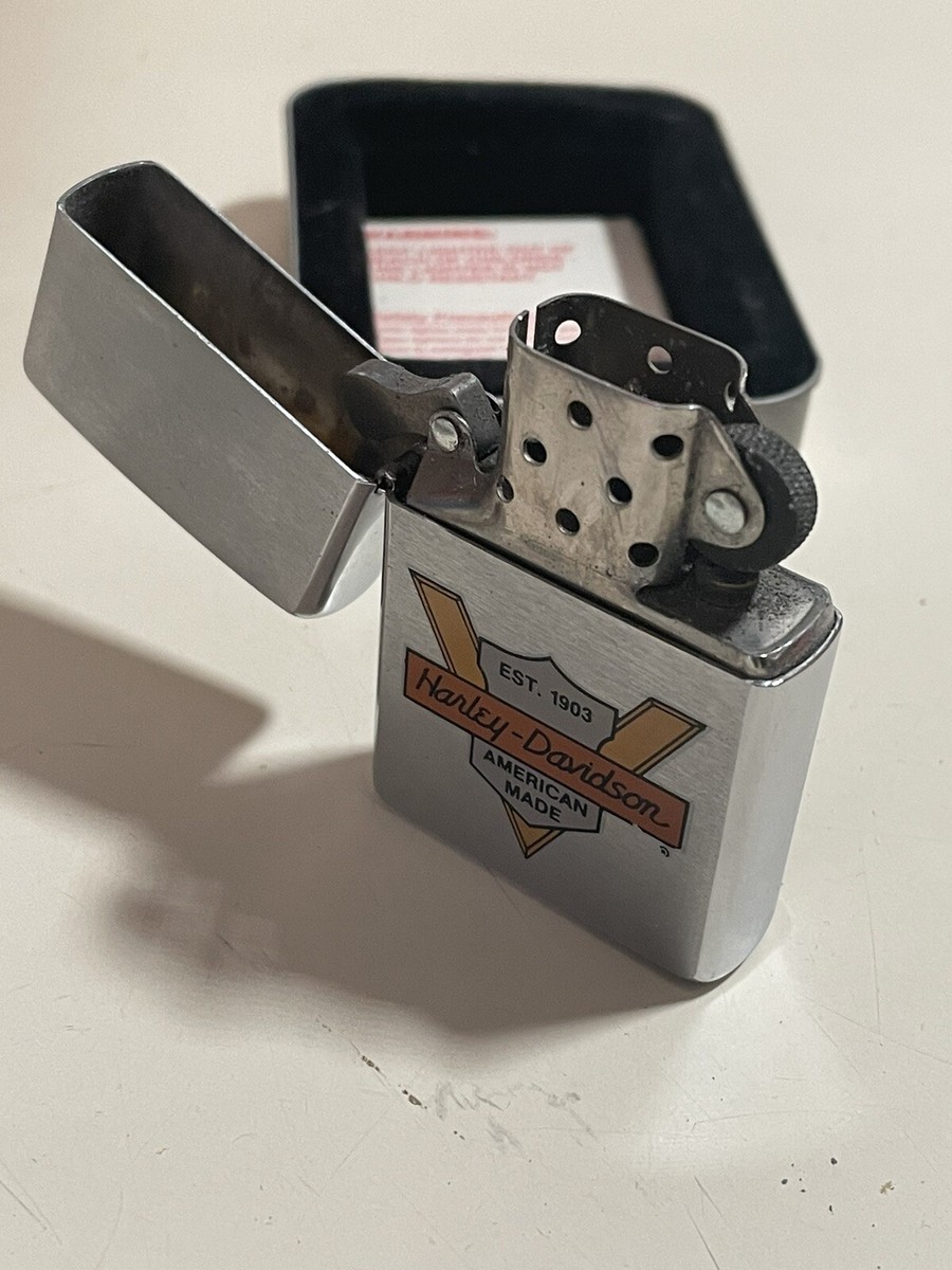 Zippo Lighter 1999 Harley Davidson Motorcycles 1903 - Zippo Zippo Lighter 1999 Harley Davidson Motorcycles 1903 - Zippo