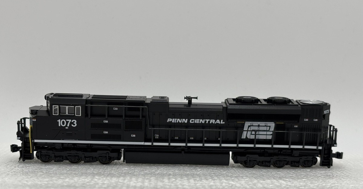 N Scale KATO Norfolk Southern Penn Central SD70ACe Diesel