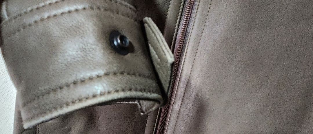 M Size Leather Jacket Universal Language Riders 46 - image 10