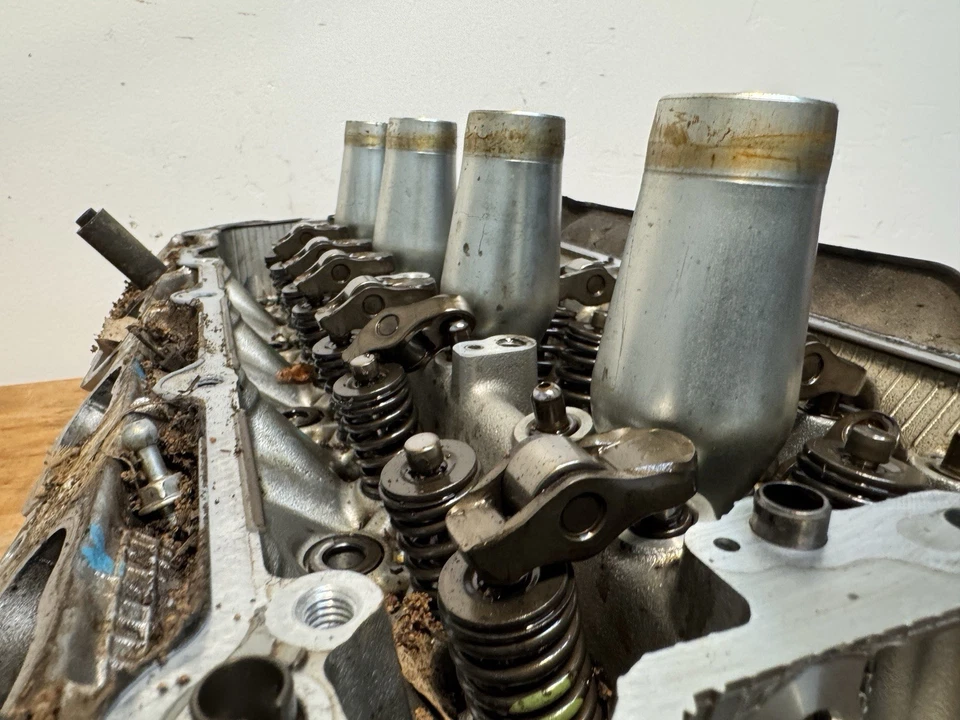 2009 Lexus LS460 XF40 1URFSE Left Side Engine Cylinder Head 11102-38H00 OEM - Image 2 of 4