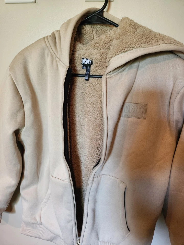 Moletom com capuz DKNY Sherpa forrado masculino grande 14/16 - Imagem 2 de 2