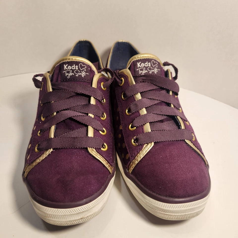 Taylor Swift Keds Colaboración Púrpura Con Lunares Dorados Talla 7.5 Foto 2 de 4