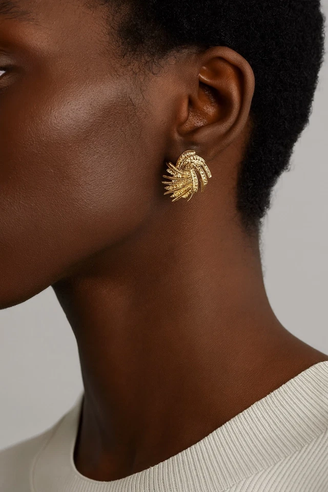 Pendientes de plumas Anthropologie de colección Art Nouveau oro declaración tachuela texturizada boho Foto 2 de 4