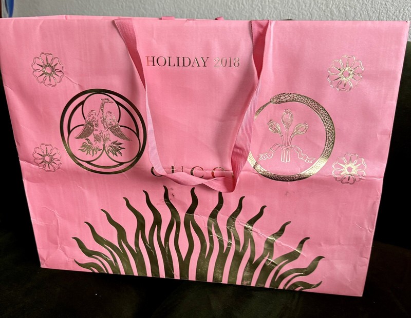 GUCCI Large Shopping Gift Bag Holiday 2018 ￼Design 18.75"L x 14"H x 6.5”