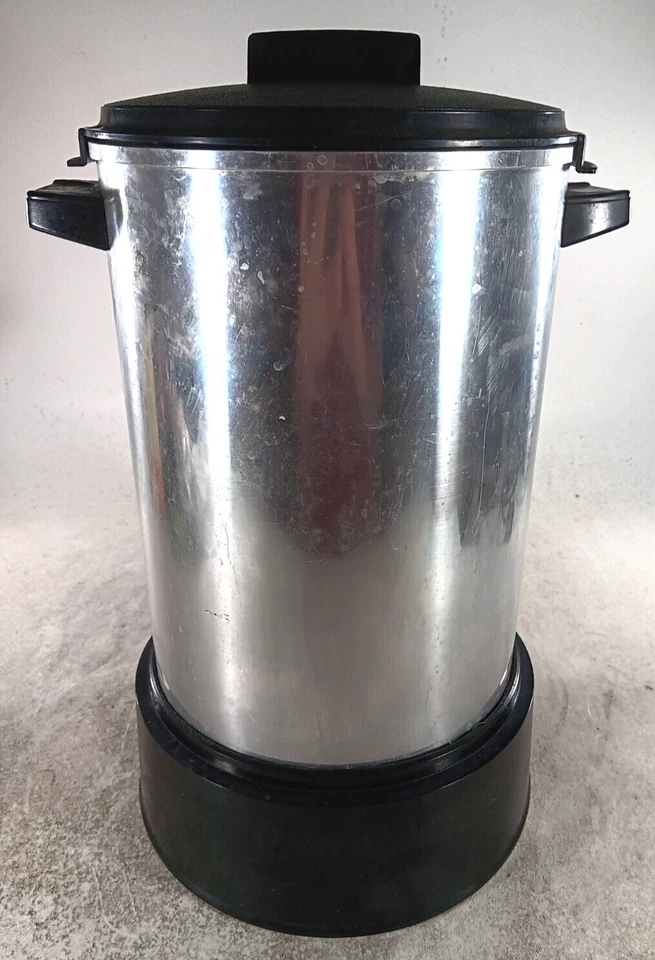 Vintage West Bend Automatic Coffee Maker 12 to 36 Cups with Power Cord - Image 4 of 4