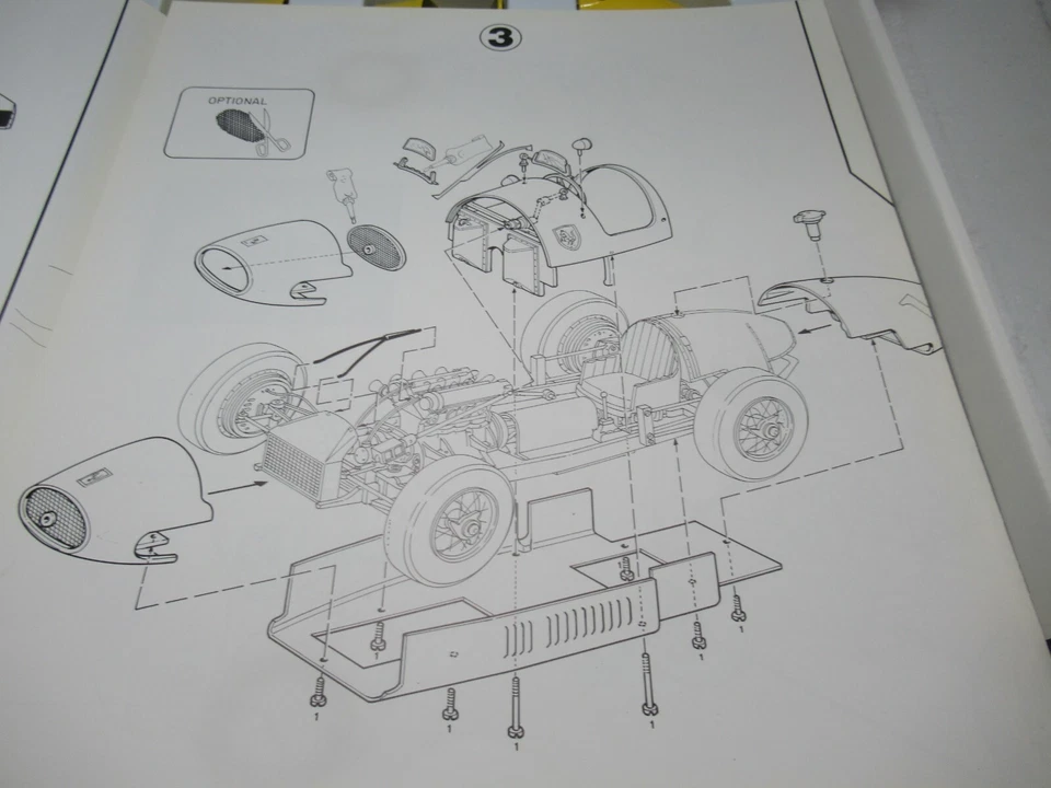 FERRARI 500 1953 GIALLA SERIE GOLD KIT METALLO SCALA 1/20 REVIVAL 96018 NEW +BOX - Immagine 3 di 4