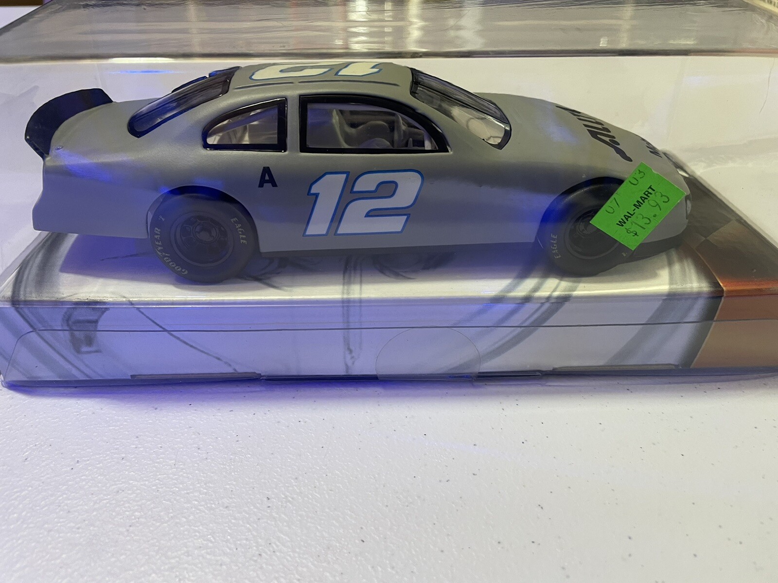 Picture 4 of 5