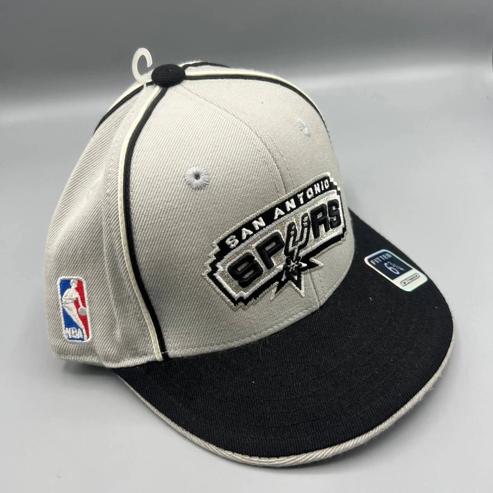 San Antonio Spurs шляпа ребенка мальчиков 6 3/4 серый черный Reebok NBA резинке крышка новый - Изображение 3 из 4