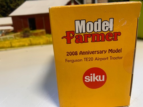 SIKU..1:32.FERGUSON TE20. AIRPORT INDUSTRIAL TRACTOR.ANNIVERSARY MODEL.L-E RUN. - Picture 10 of 15