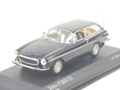 Minichamps 430 171611 Volvo P 1800 ES 1971 Dark Blue 1.43 Scale