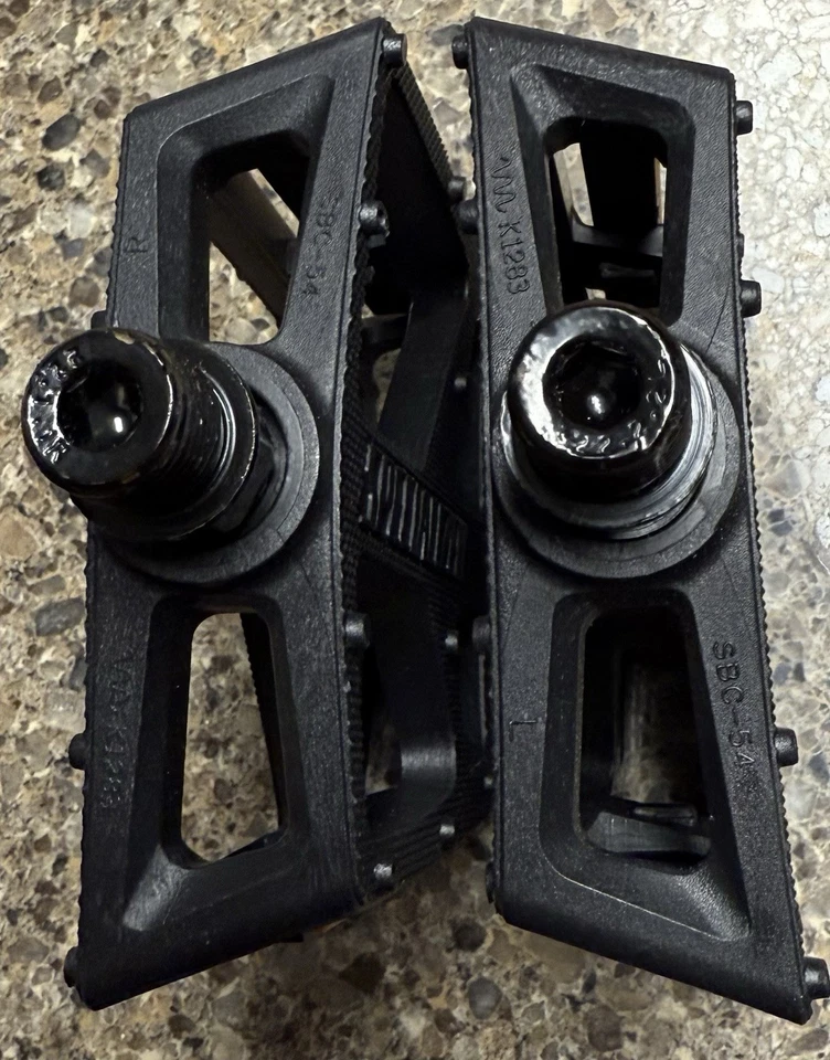 Specialized SBC-54 Flat Platform Pedals 9/16" Mountain Bike Cycling Pedals K1283 - Image 4 of 4