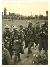 Orig. Foto Kolonne franz. Gefangene Offiziere in Frankreich Belgien 1940
