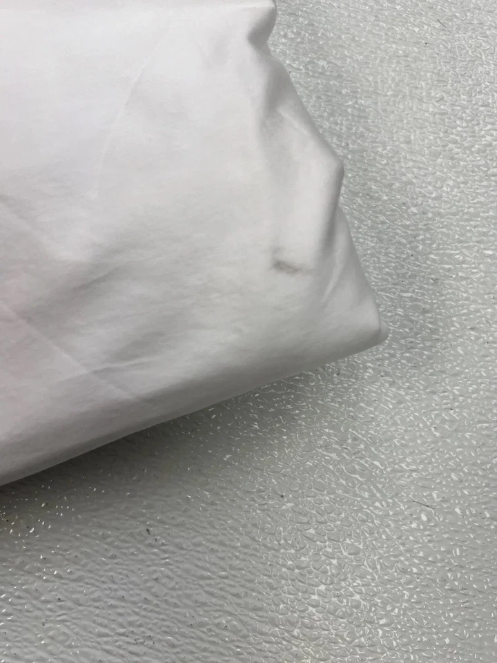 Hudson Park Collection Italian Linens Tivoli Jacquard King Duvet silver Preowned - Image 3 of 4