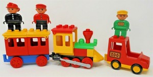 duplo zoo train