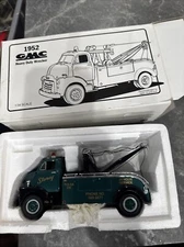 First Gear 1952 GMC Heavy Duty Wrecker 1:34 18-1068