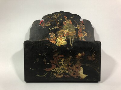 Carte Postale Ancienne Coffre a vetements bois laque Art Japonais Japon Nippon Musee de Hanoi
