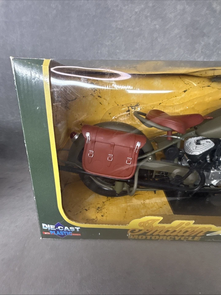 New-Ray Indian Motorcycle, DIE-CAST, Escala 1:6, Verde Oliva Militar 53623 Nuevo Foto 4 de 4