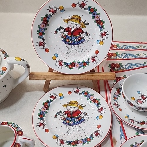 Mary Engelbreit Cat Child Play Tea Set Neiman Marcus 17-Piece + Doll House - Picture 4 of 9