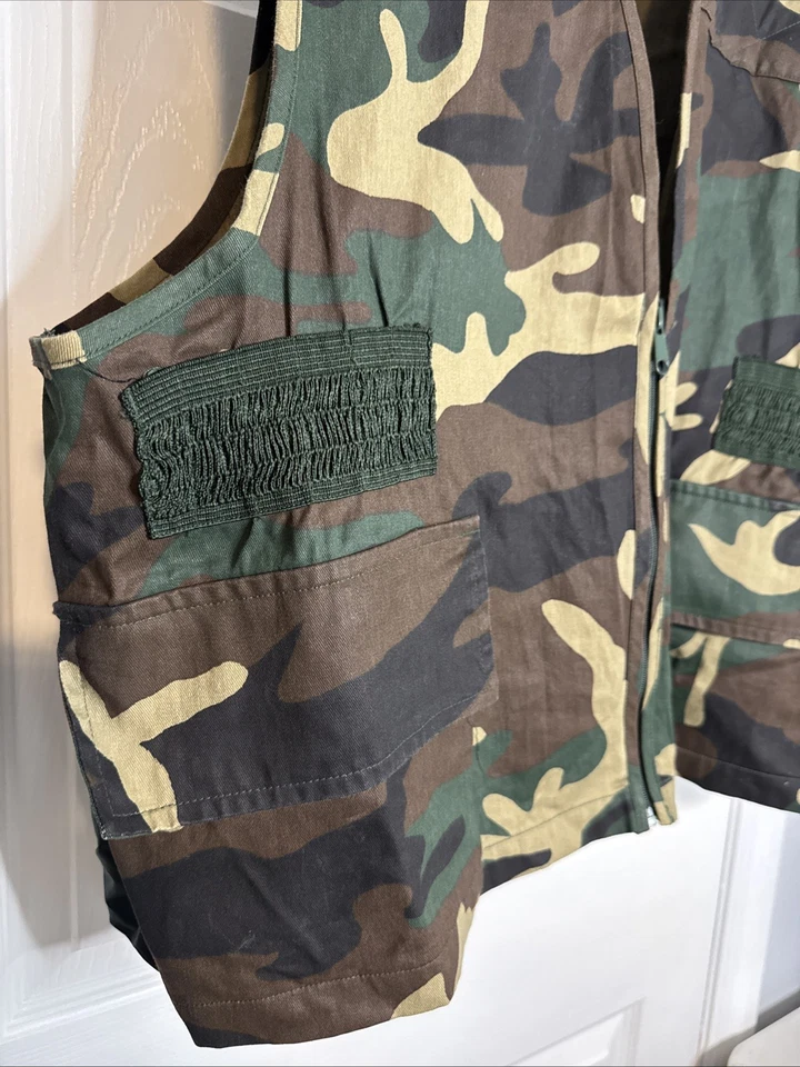 Game Winner Hunting Vest Men's 2X Woodland Camo Pockets - Image 3 of 4