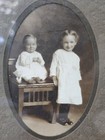 Antique Victorian Ornate Gilt Frame Cabinet Card Photo 2 Children Baby Siblings — photo 3