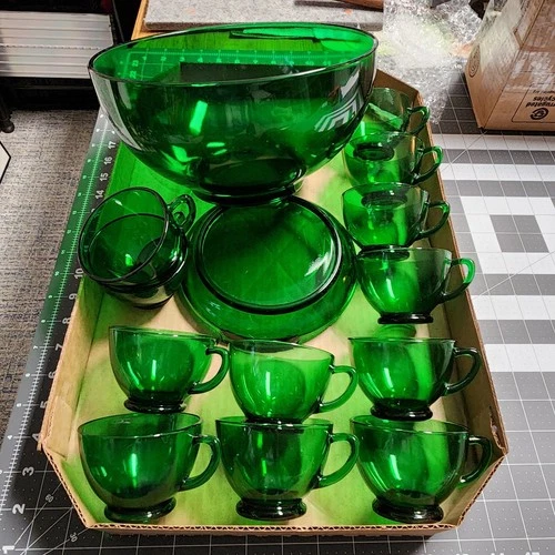 Forest Green  Anchor Hocking  punch set-12 cups-mid century glass